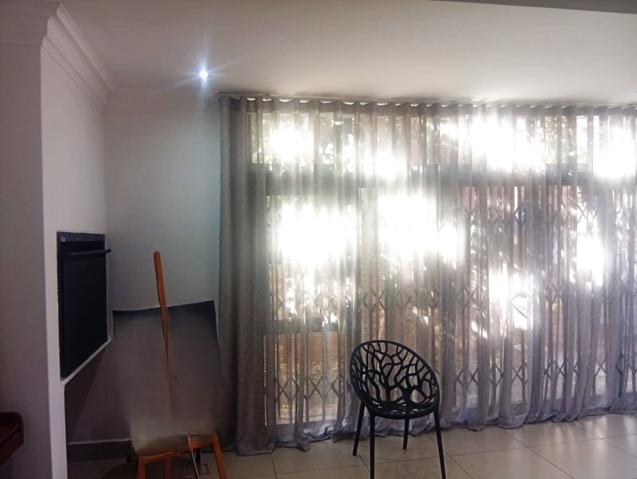 4 Bedroom Property for Sale in Heuwelsig Free State